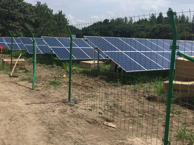 光伏護欄網的常用規格?