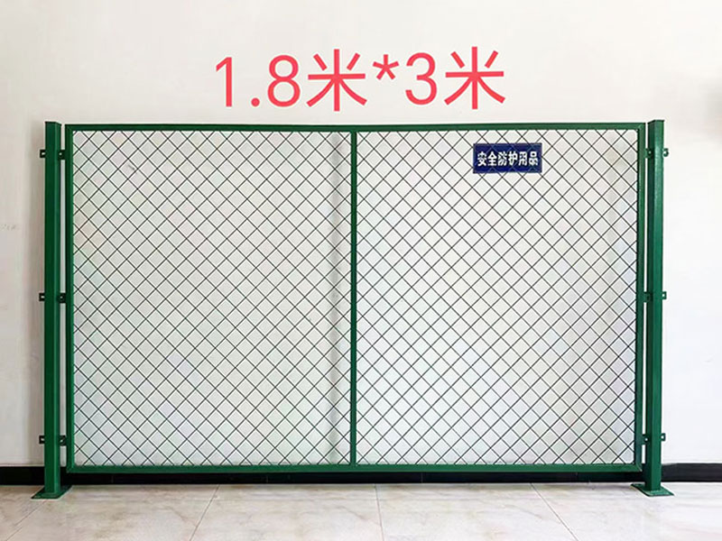 鋼板網(wǎng)菱形孔護欄