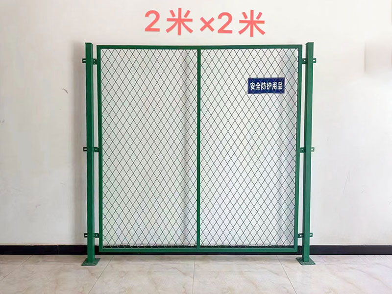 鋼板網(wǎng)菱形孔護欄