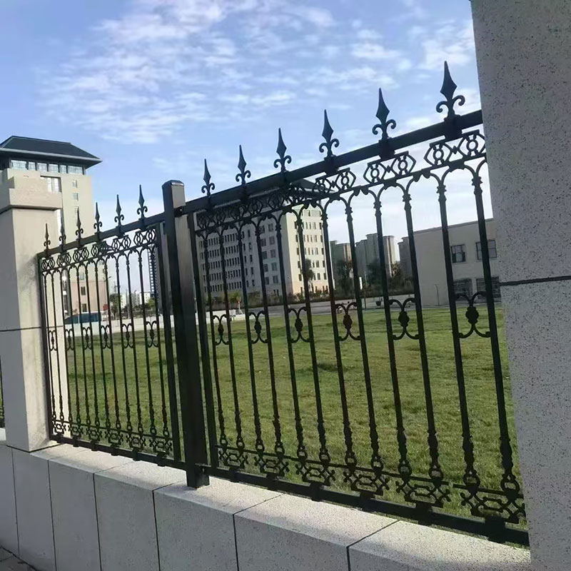 鑄鐵鐵藝護(hù)欄